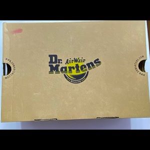 Dr. Martens brand new never worn never found use for it but beautiful shoes